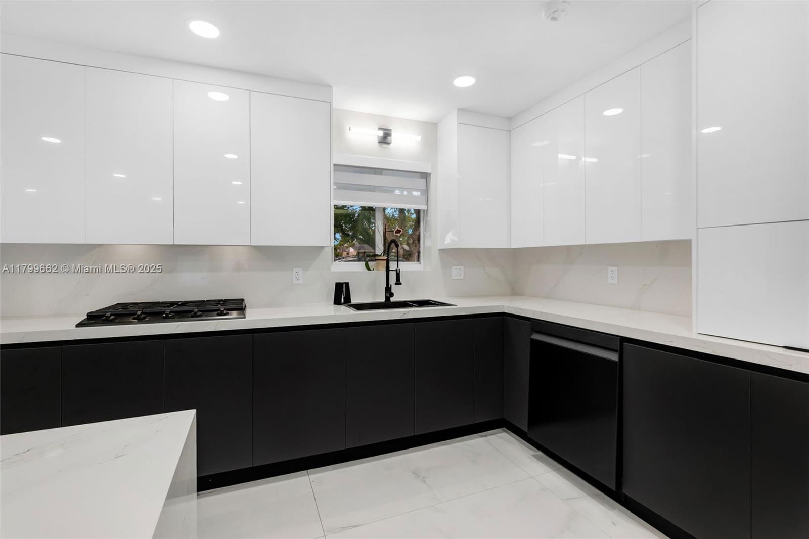 Real estate property located at 241 68th Ave, Broward, Boulevard Heights Sec 7, Hollywood, FL