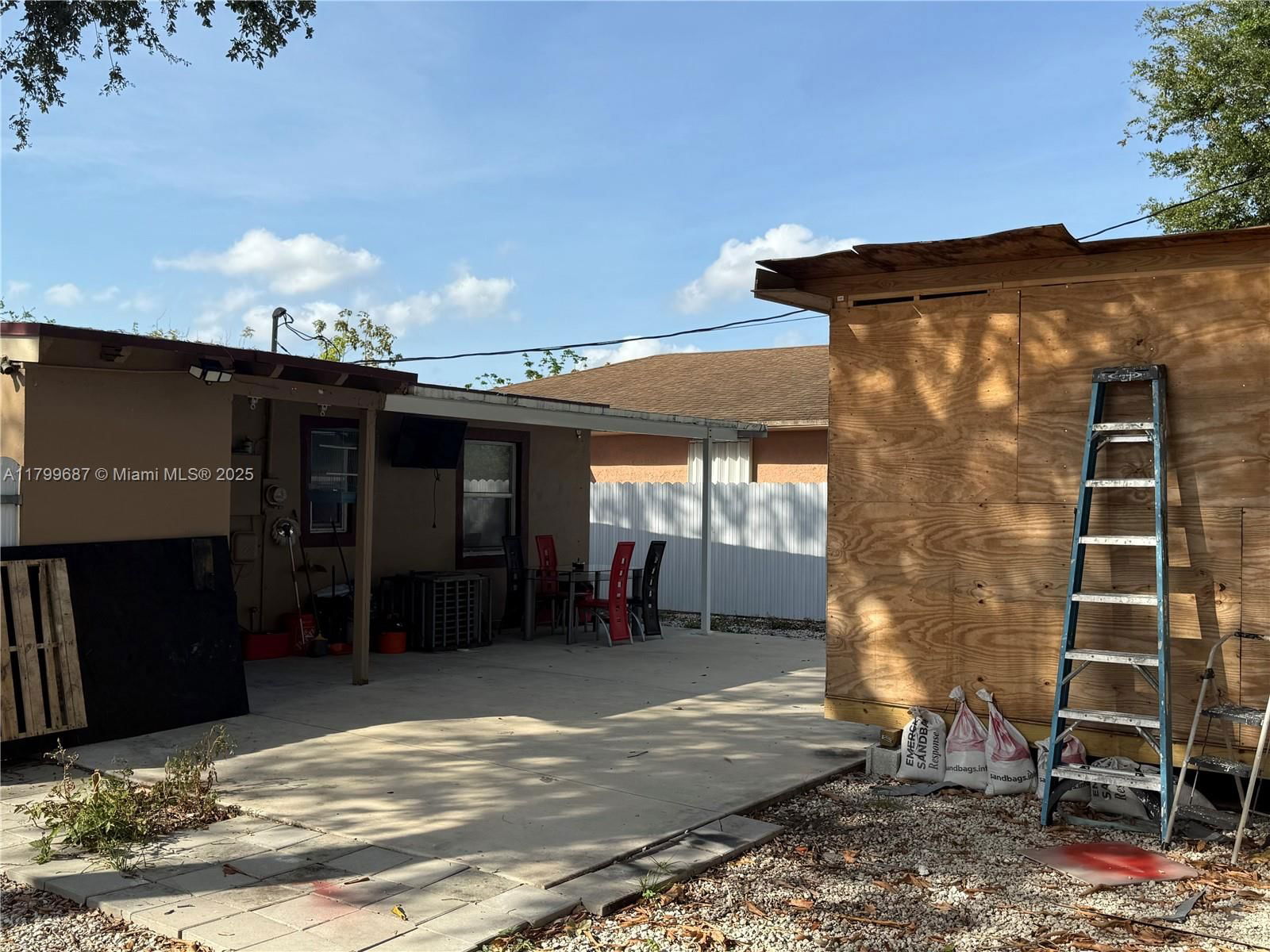 Real estate property located at 2340 Service Rd, Miami-dade, Magnolia Gardens Consolid, Opa-Locka, FL