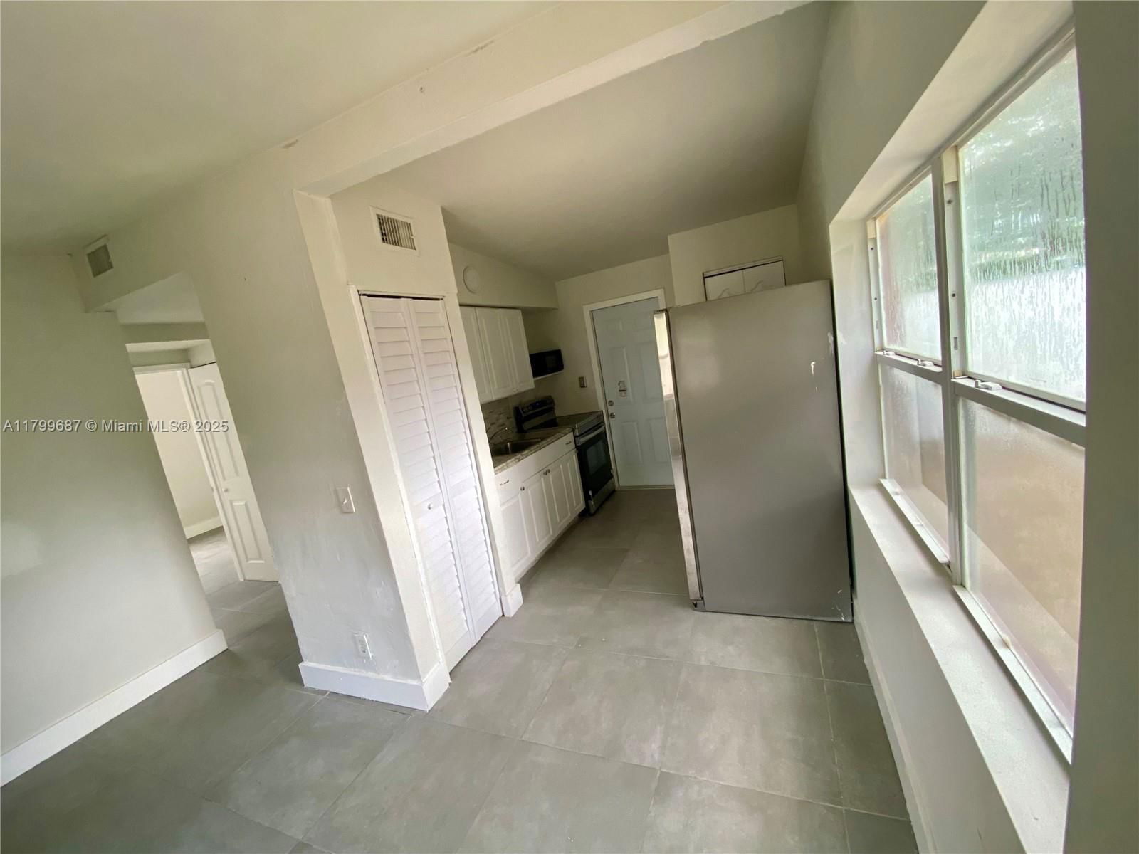 Real estate property located at 2340 Service Rd, Miami-dade, Magnolia Gardens Consolid, Opa-Locka, FL