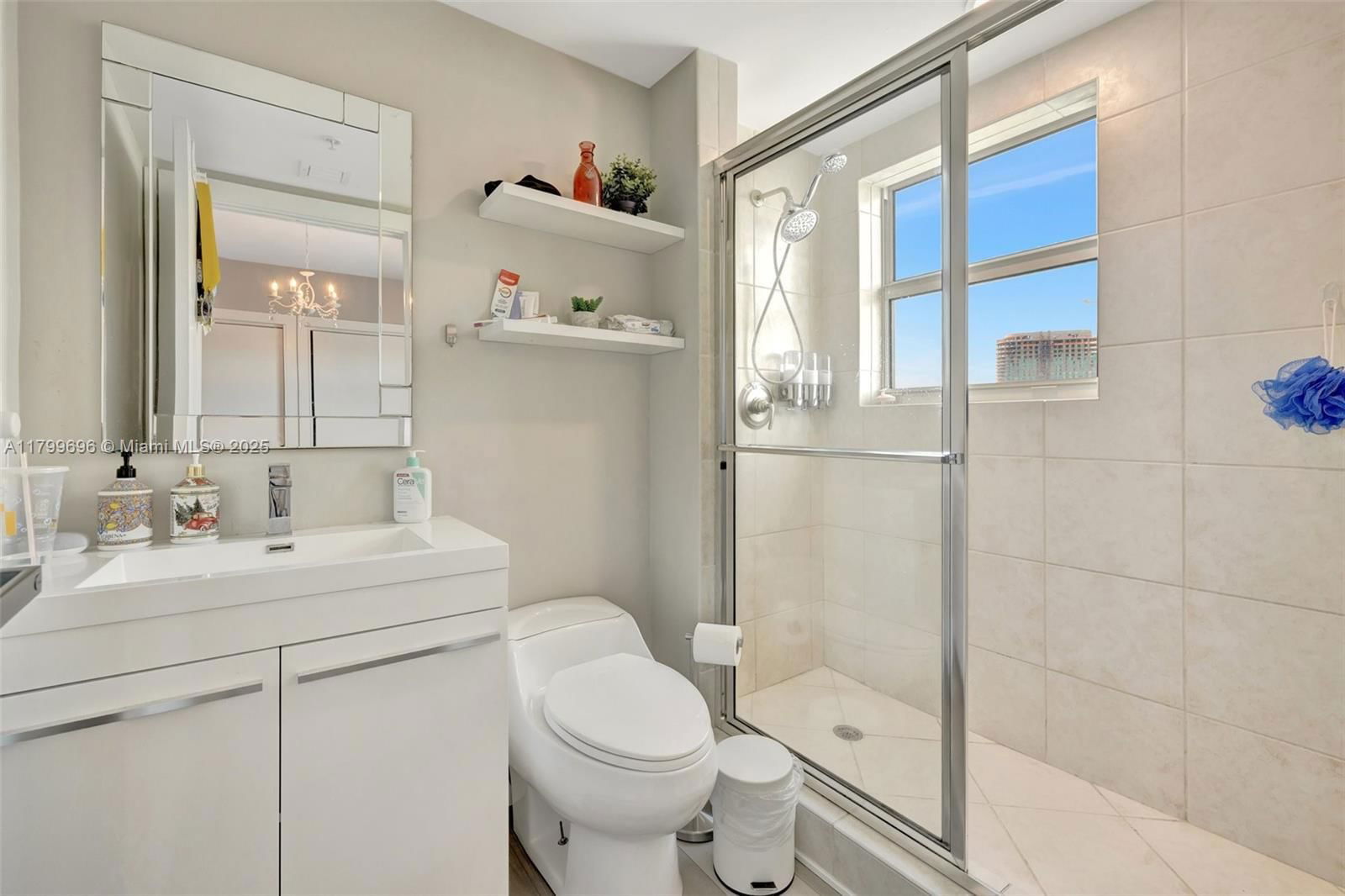 Real estate property located at 14951 Royal Oaks Ln #1409, Miami-dade, The Oaks I Condo, North Miami, FL