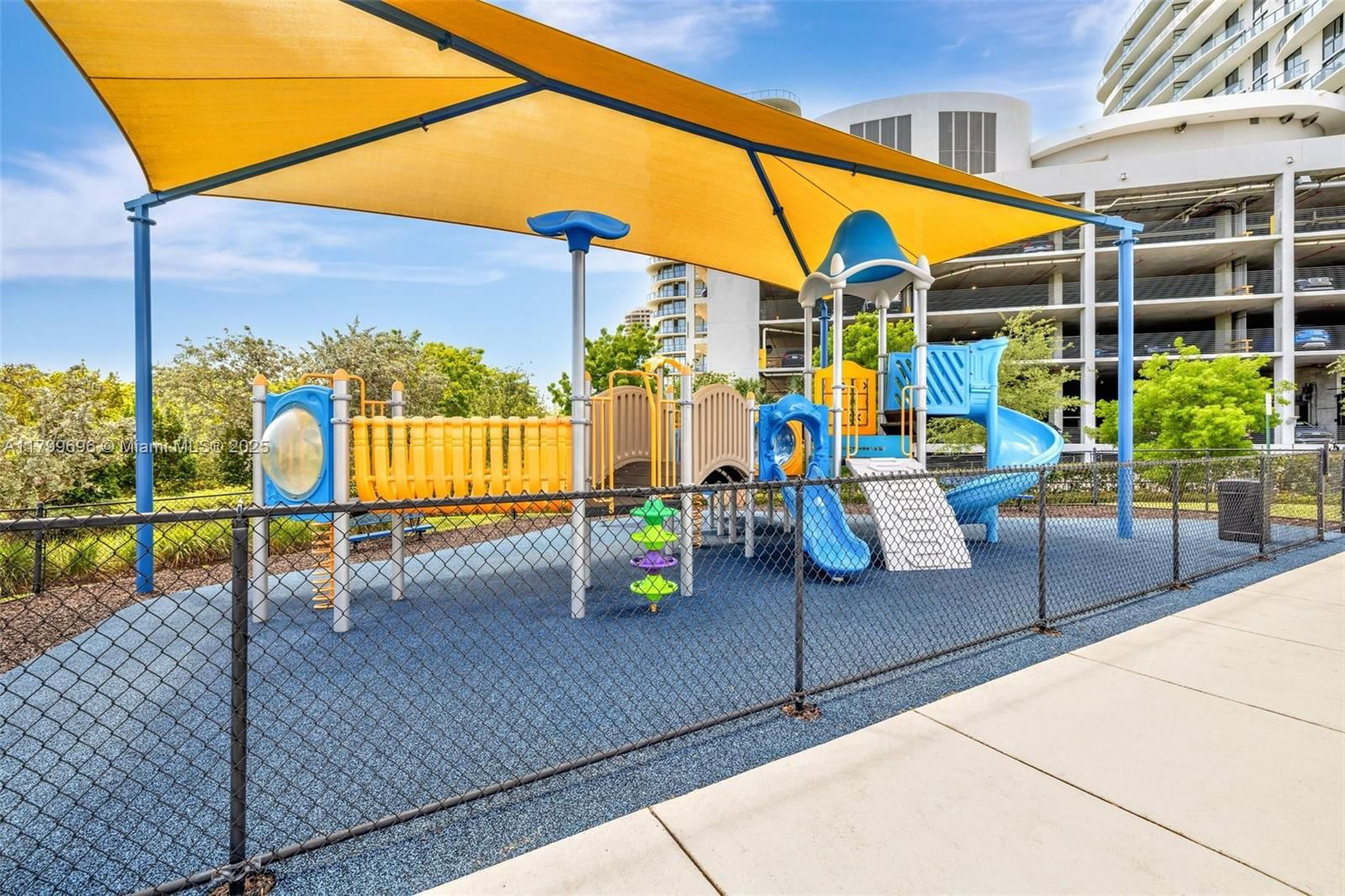 Real estate property located at 14951 Royal Oaks Ln #1409, Miami-dade, The Oaks I Condo, North Miami, FL