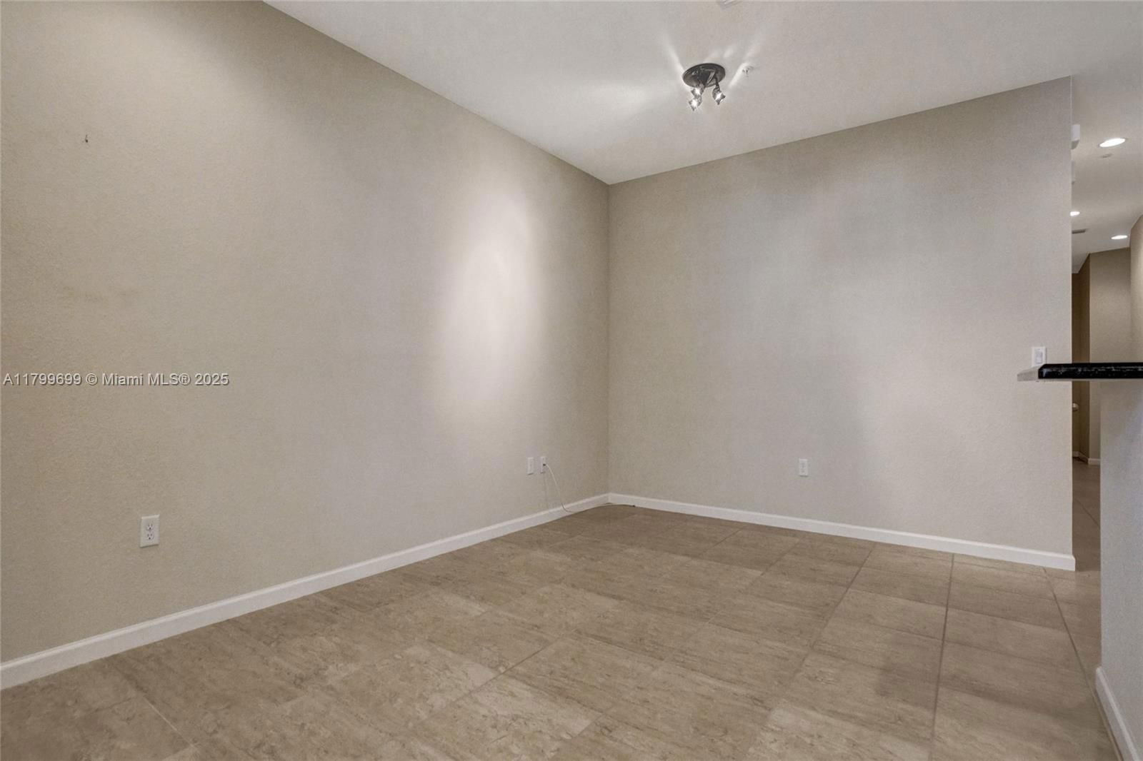 Real estate property located at 701 2nd Ln, Broward, Cypress Grove, Pompano Beach, FL