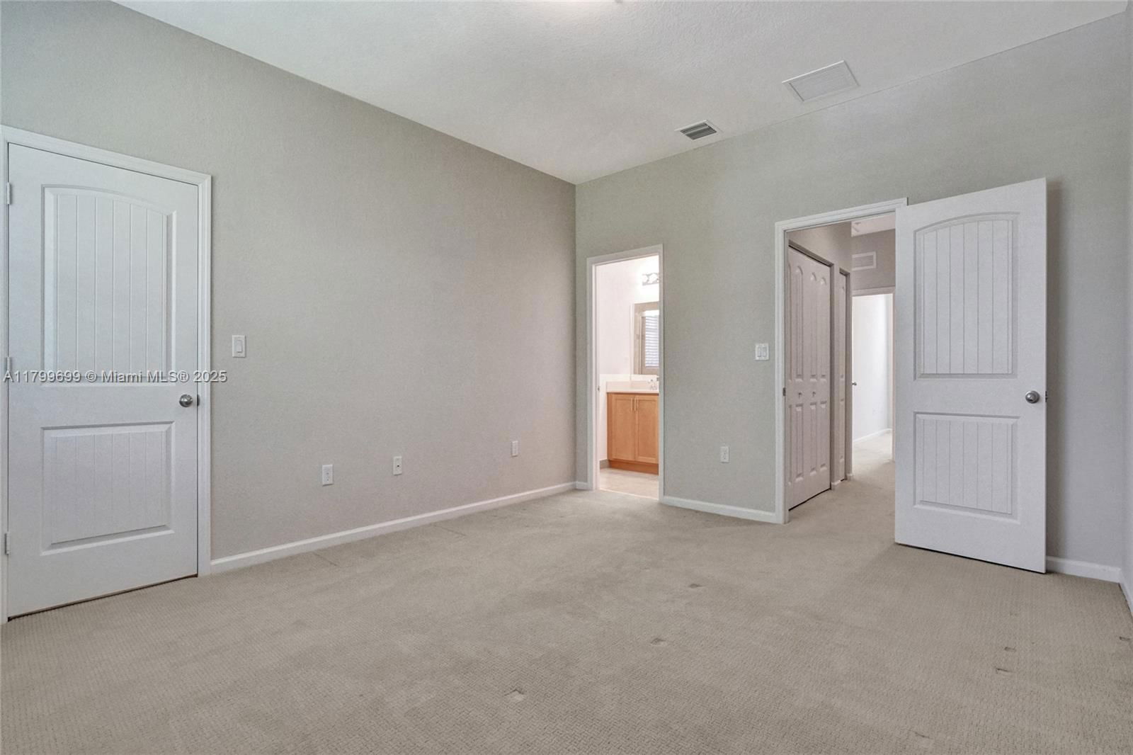 Real estate property located at 701 2nd Ln, Broward, Cypress Grove, Pompano Beach, FL