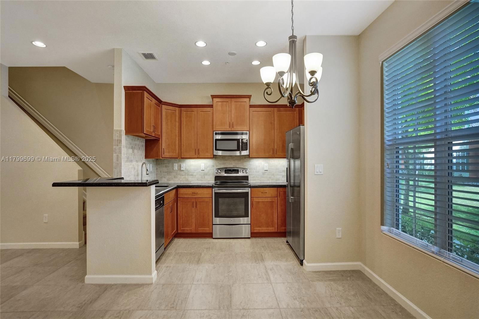 Real estate property located at 701 2nd Ln, Broward, Cypress Grove, Pompano Beach, FL