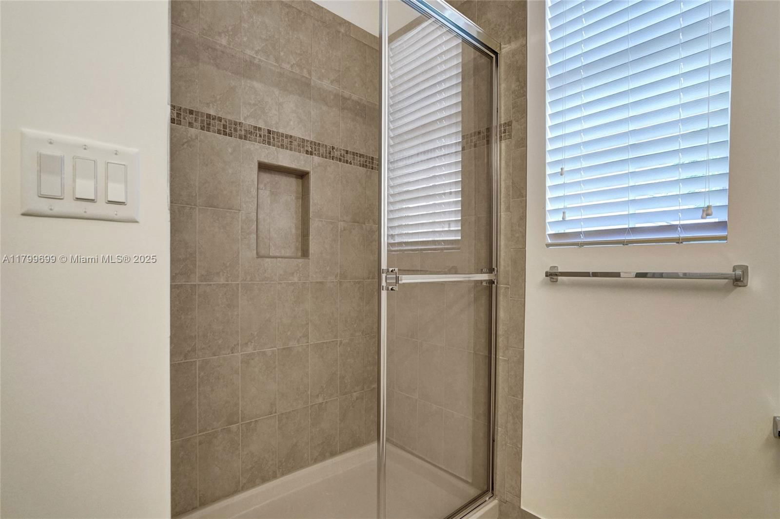 Real estate property located at 701 2nd Ln, Broward, Cypress Grove, Pompano Beach, FL