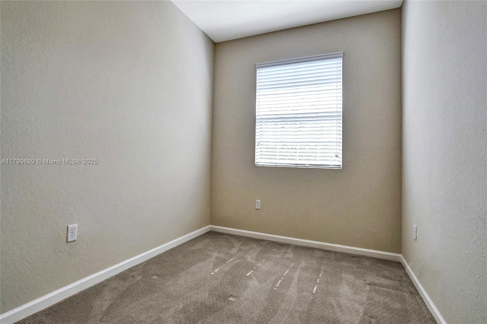 Real estate property located at 701 2nd Ln, Broward, Cypress Grove, Pompano Beach, FL