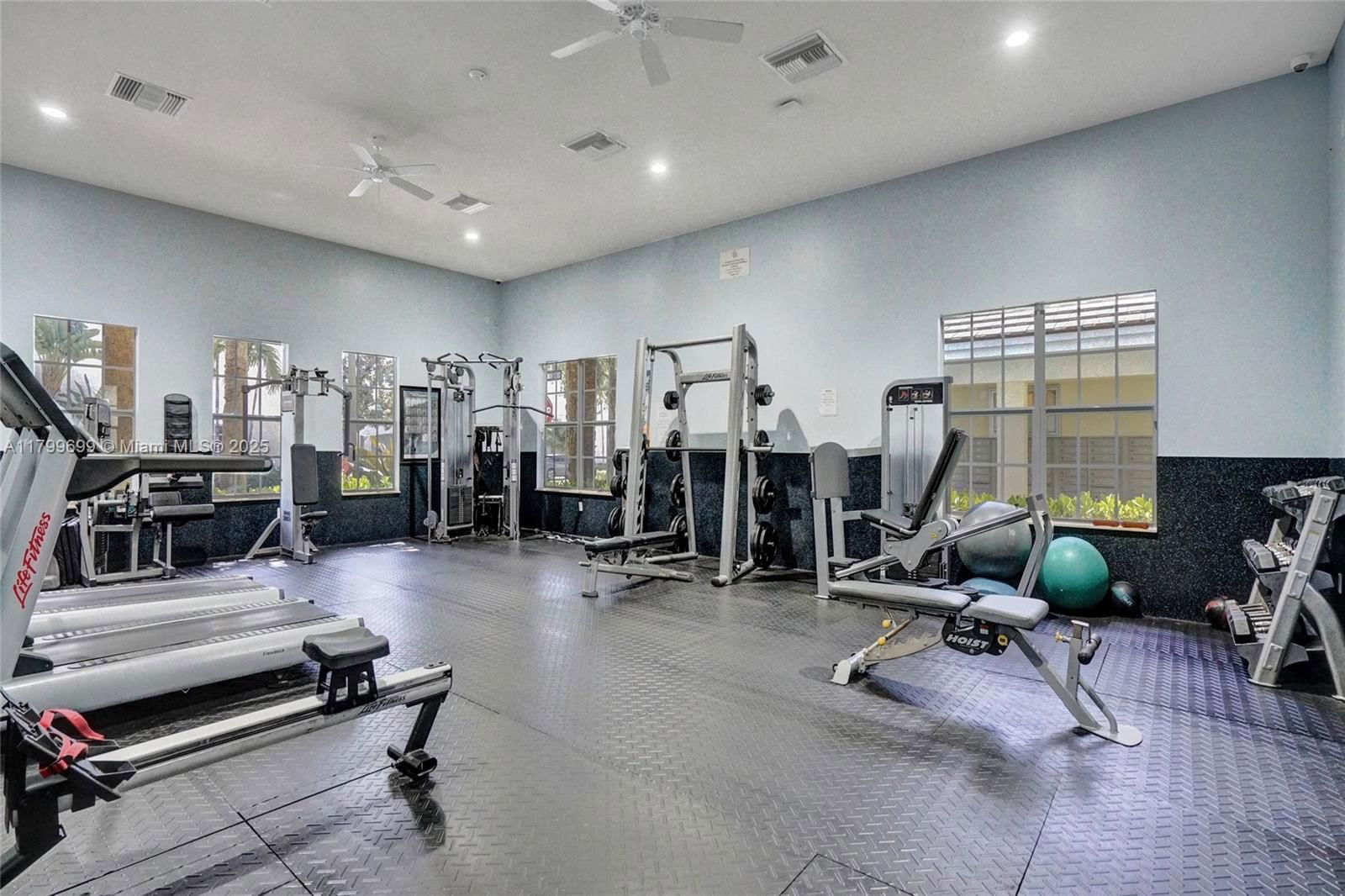 Real estate property located at 701 2nd Ln, Broward, Cypress Grove, Pompano Beach, FL