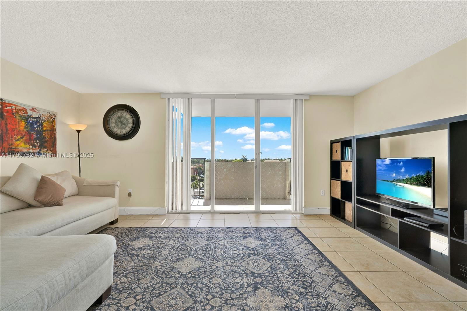 Real estate property located at 2750 183rd St #504, Miami-dade, Commodore Plaza Condo, Aventura, FL