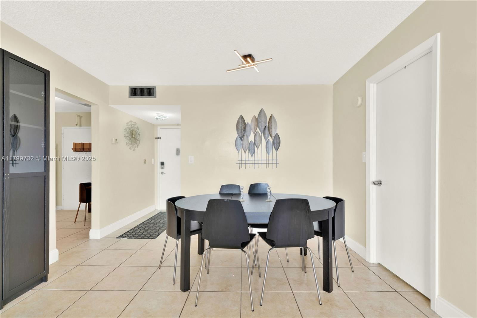 Real estate property located at 2750 183rd St #504, Miami-dade, Commodore Plaza Condo, Aventura, FL
