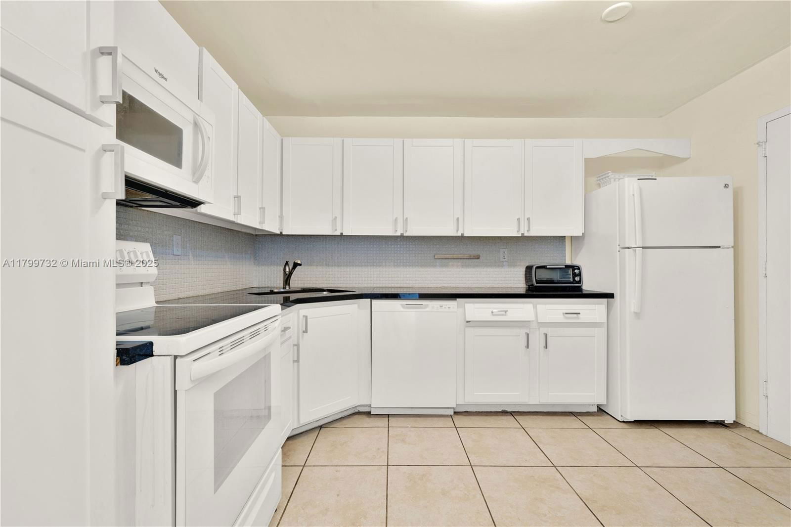 Real estate property located at 2750 183rd St #504, Miami-dade, Commodore Plaza Condo, Aventura, FL
