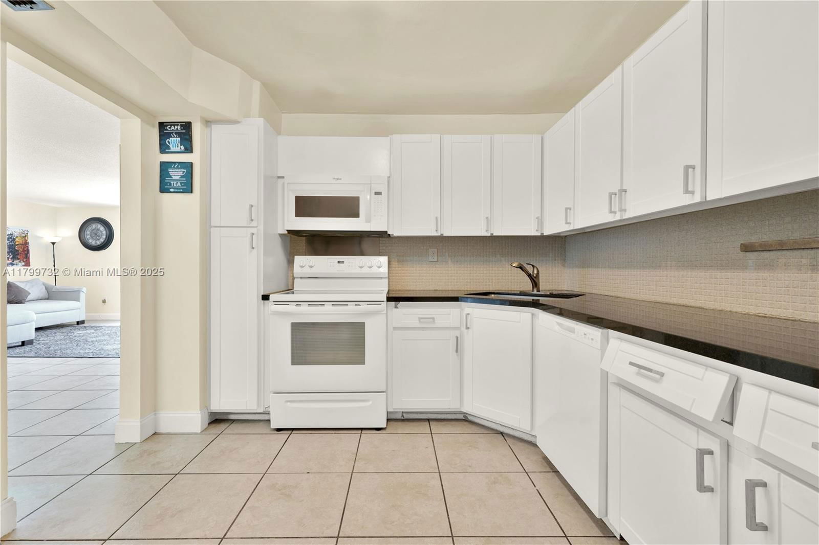 Real estate property located at 2750 183rd St #504, Miami-dade, Commodore Plaza Condo, Aventura, FL