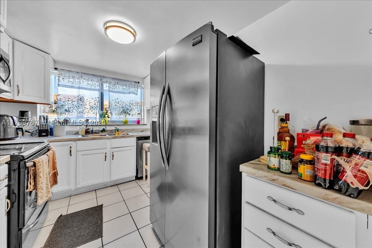 Real estate property located at 2451 41st Ave #304, Broward, Cypress Tree Condo Bldg 5, Lauderhill, FL
