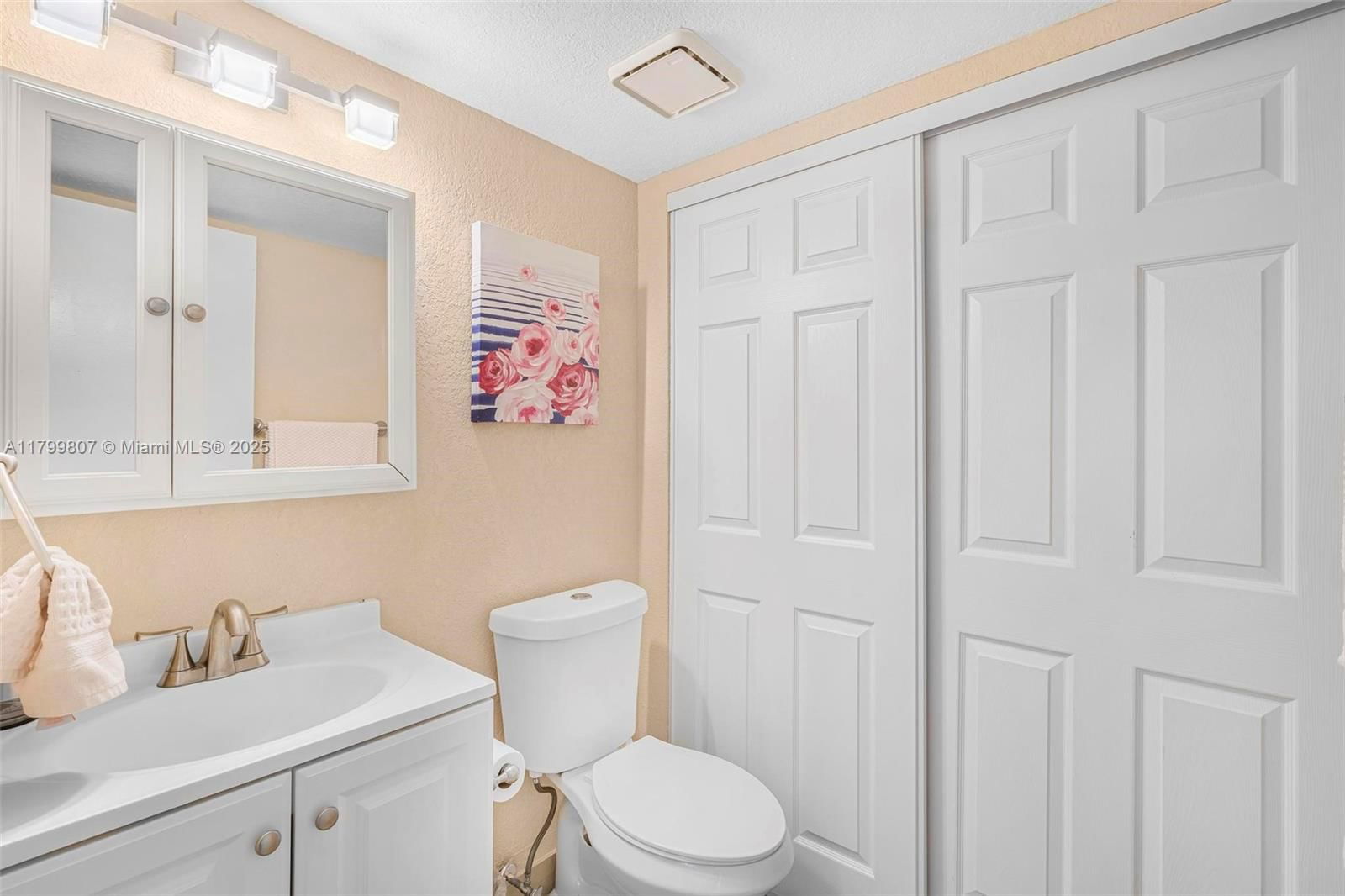 Real estate property located at 11852 9th Ct, Broward, Lake Pine Village, Davie, FL
