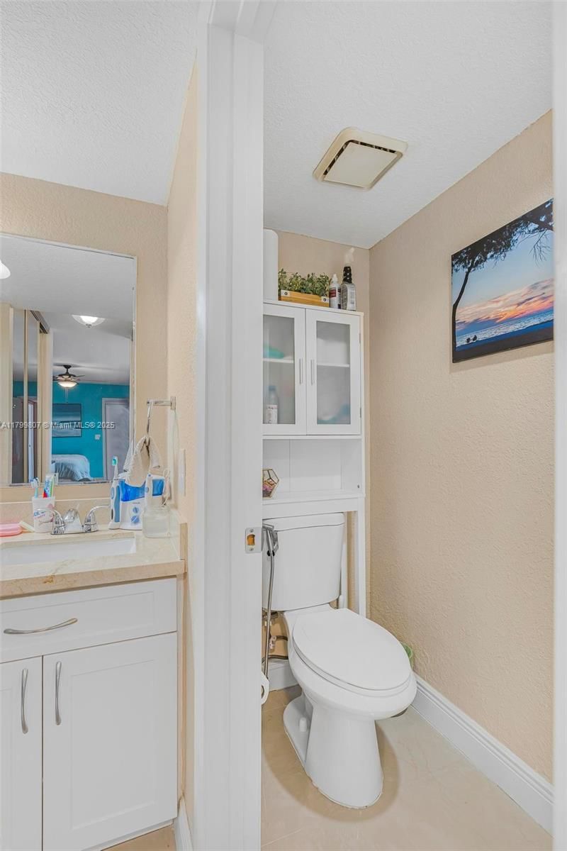 Real estate property located at 11852 9th Ct, Broward, Lake Pine Village, Davie, FL