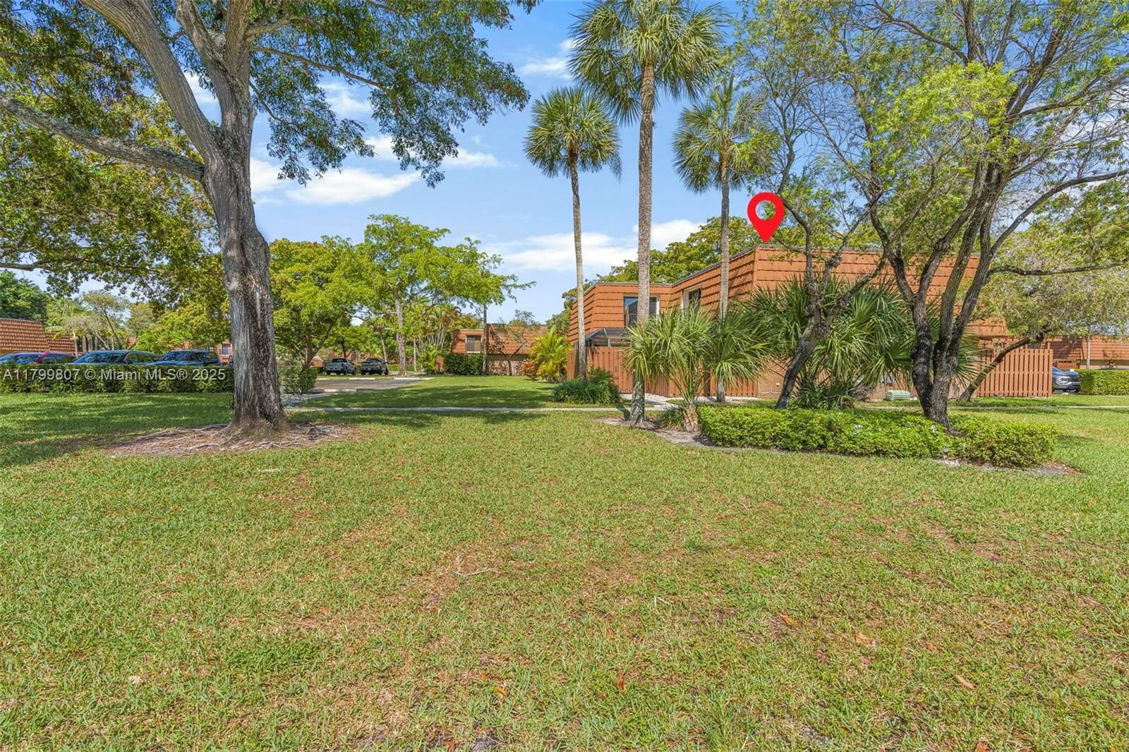 Real estate property located at 11852 9th Ct, Broward, Lake Pine Village, Davie, FL