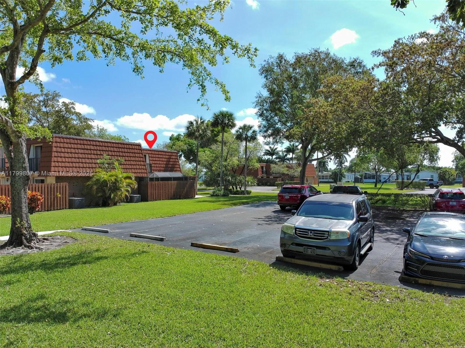 Real estate property located at 11852 9th Ct, Broward, Lake Pine Village, Davie, FL