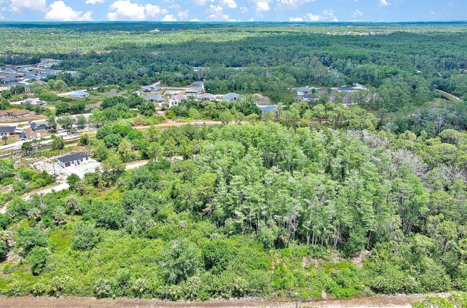 Real estate property located at 520 Woodman Dr, Lee, Lehigh Acres, Lehigh Acres, FL