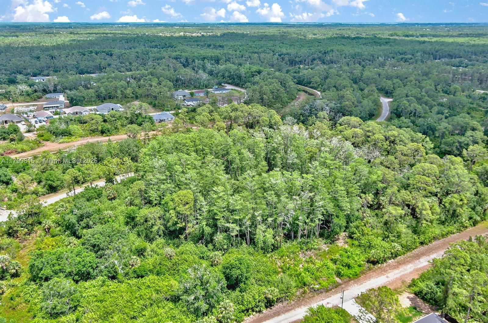 Real estate property located at 520 Woodman Dr, Lee, Lehigh Acres, Lehigh Acres, FL