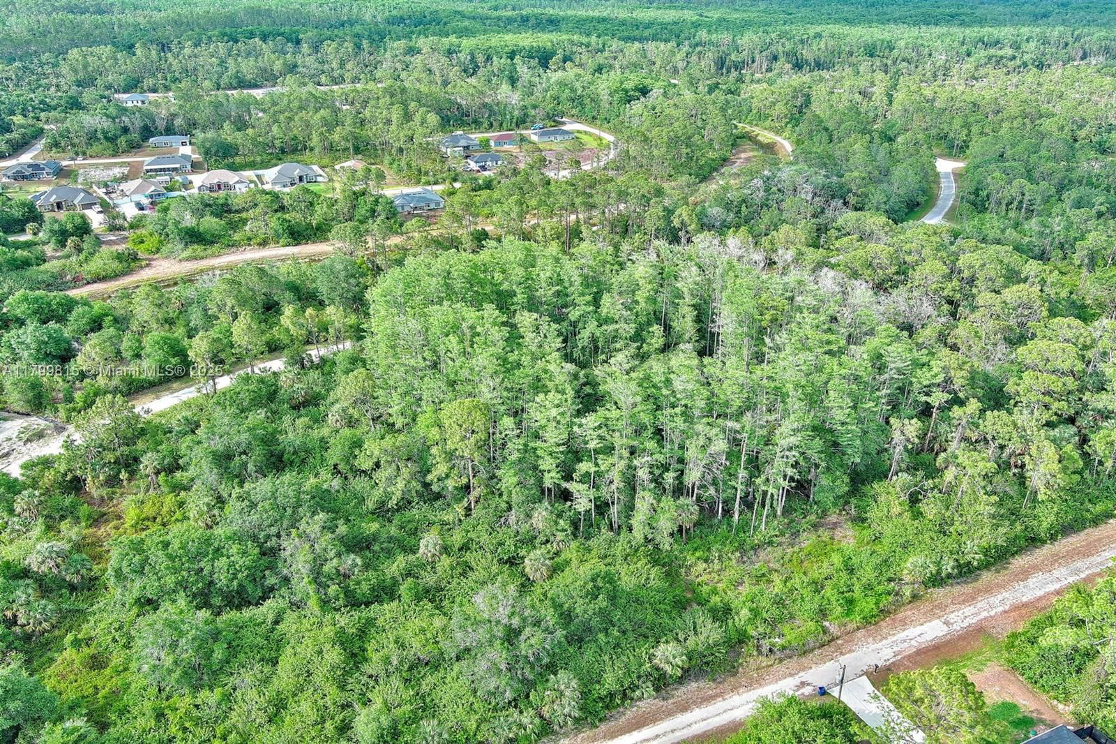 Real estate property located at 520 Woodman Dr, Lee, Lehigh Acres, Lehigh Acres, FL
