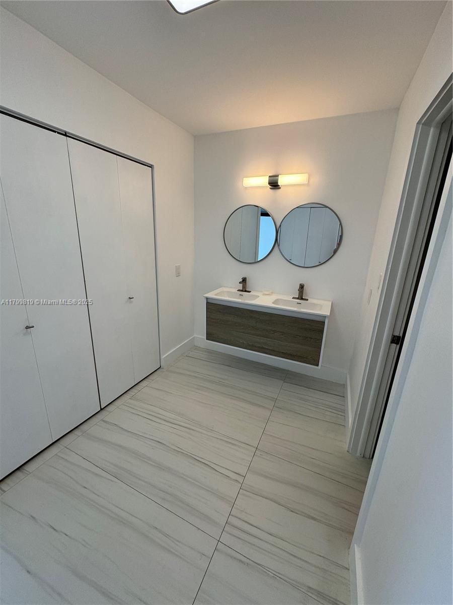 Real estate property located at 20505 Country Club Dr #1436, Miami-dade, Waterview Condo, Aventura, FL