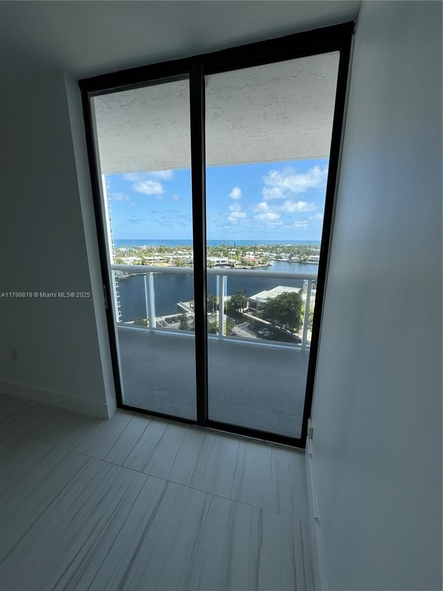 Real estate property located at 20505 Country Club Dr #1436, Miami-dade, Waterview Condo, Aventura, FL