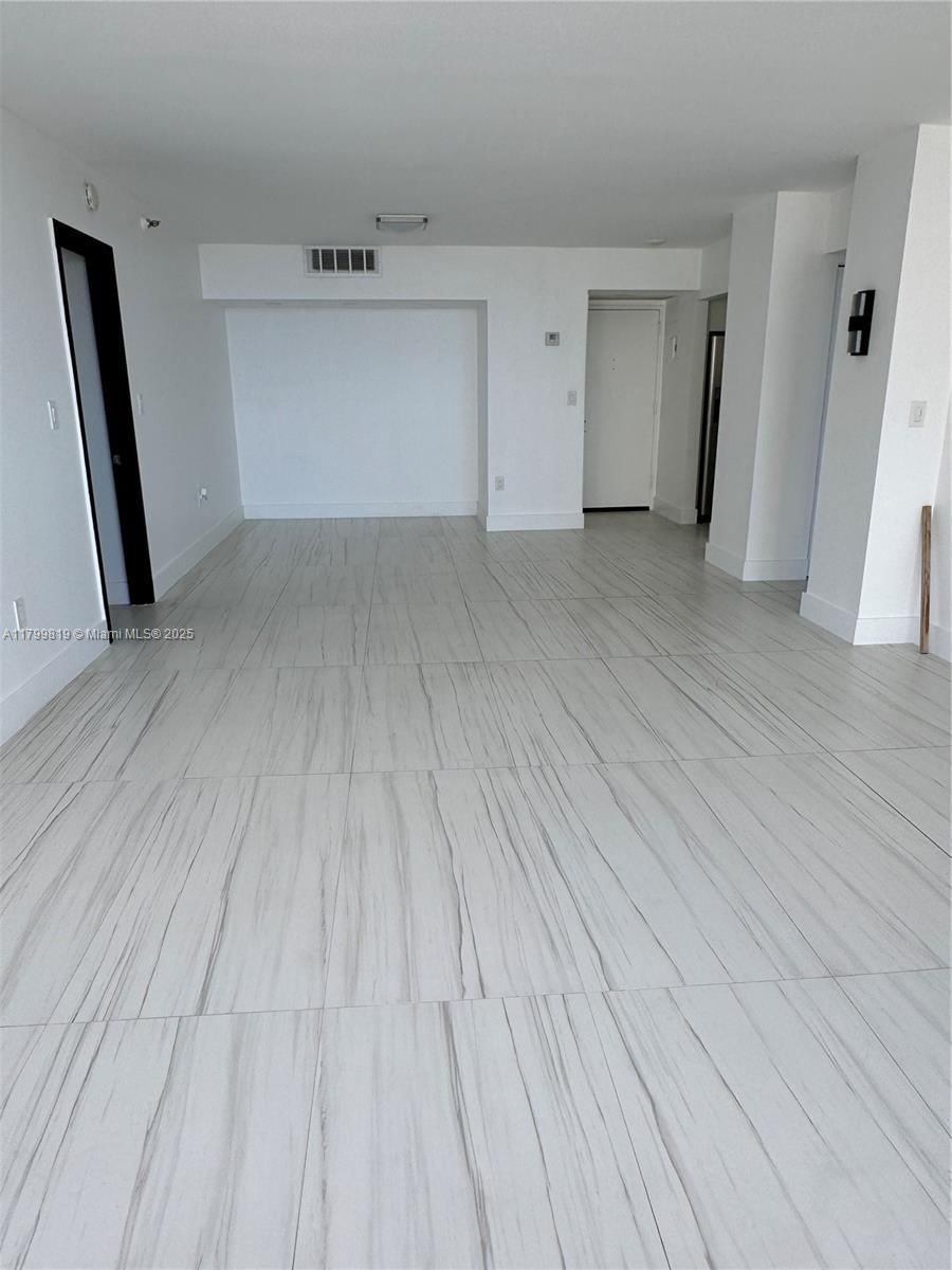Real estate property located at 20505 Country Club Dr #1436, Miami-dade, Waterview Condo, Aventura, FL
