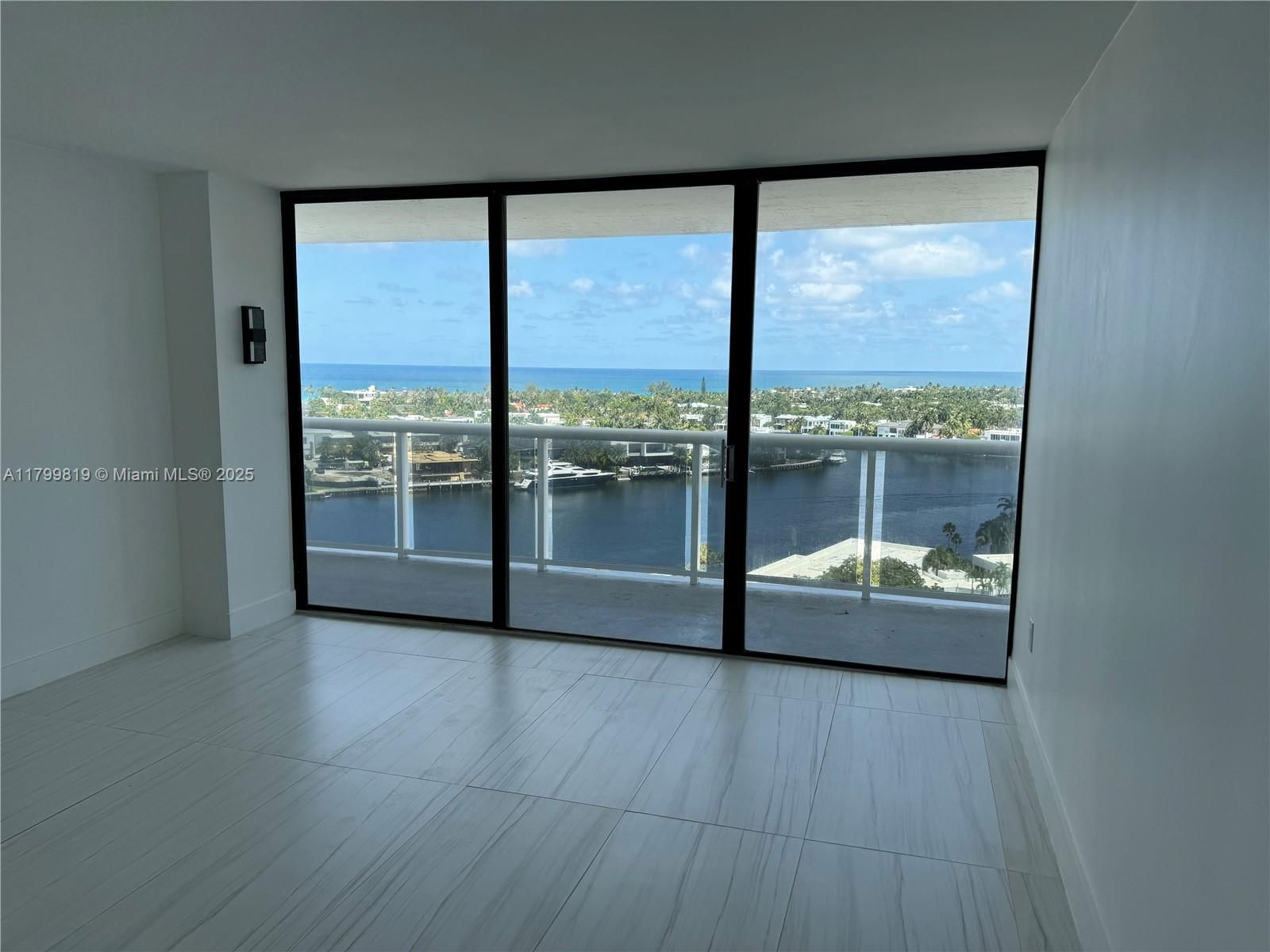 Real estate property located at 20505 Country Club Dr #1436, Miami-dade, Waterview Condo, Aventura, FL