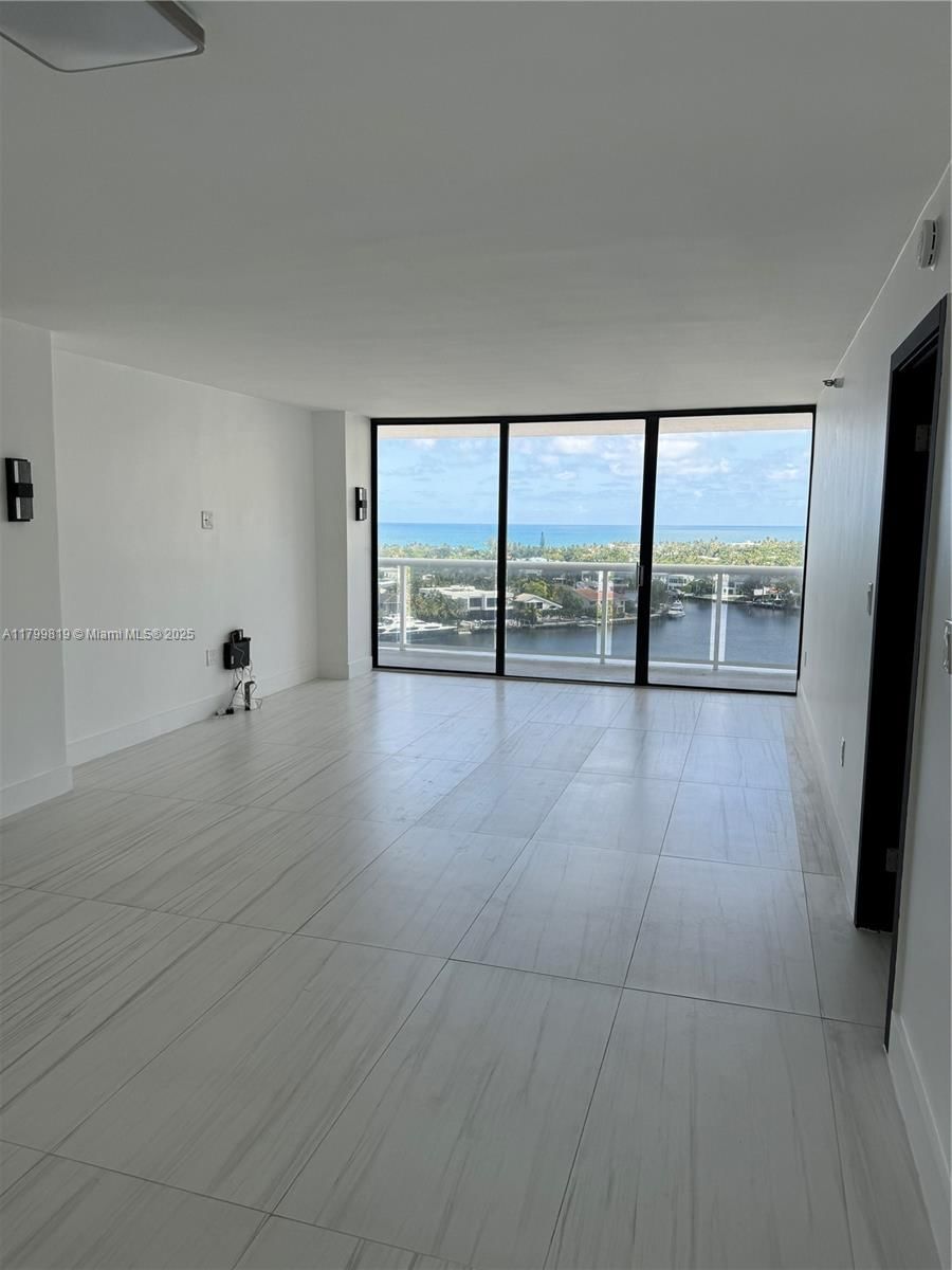 Real estate property located at 20505 Country Club Dr #1436, Miami-dade, Waterview Condo, Aventura, FL
