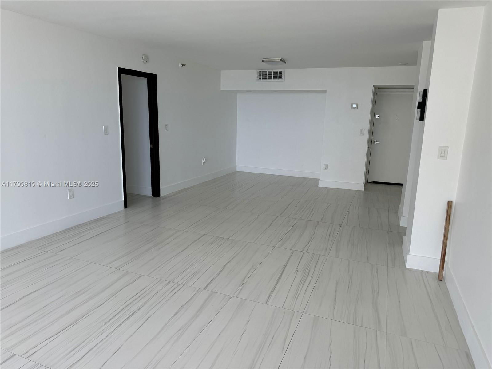 Real estate property located at 20505 Country Club Dr #1436, Miami-dade, Waterview Condo, Aventura, FL