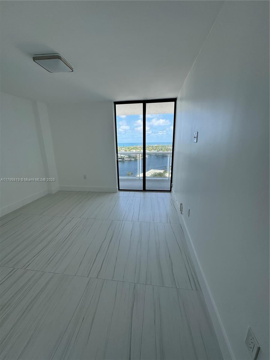 Real estate property located at 20505 Country Club Dr #1436, Miami-dade, Waterview Condo, Aventura, FL