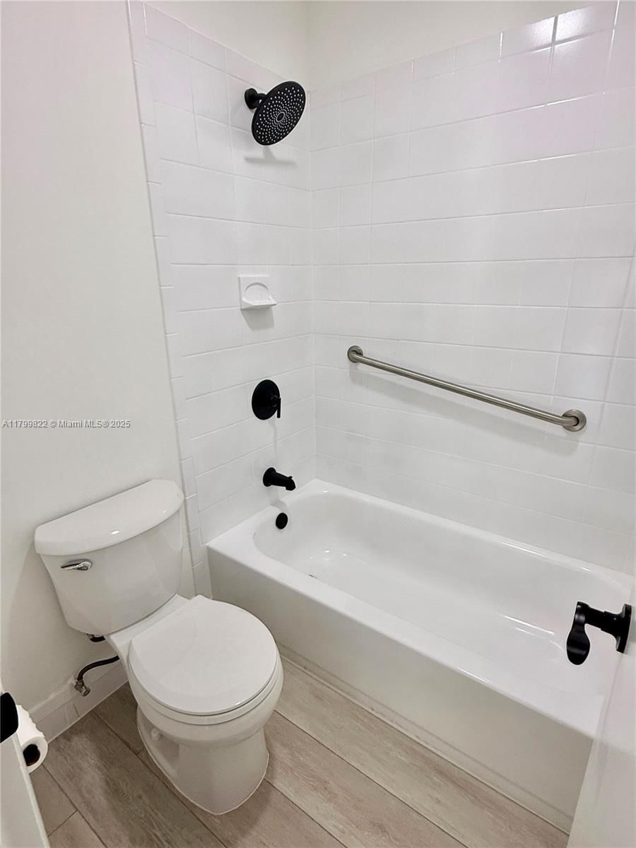 Real estate property located at 6310 28th St, Broward, Sunrise Golf Village North, Sunrise, FL