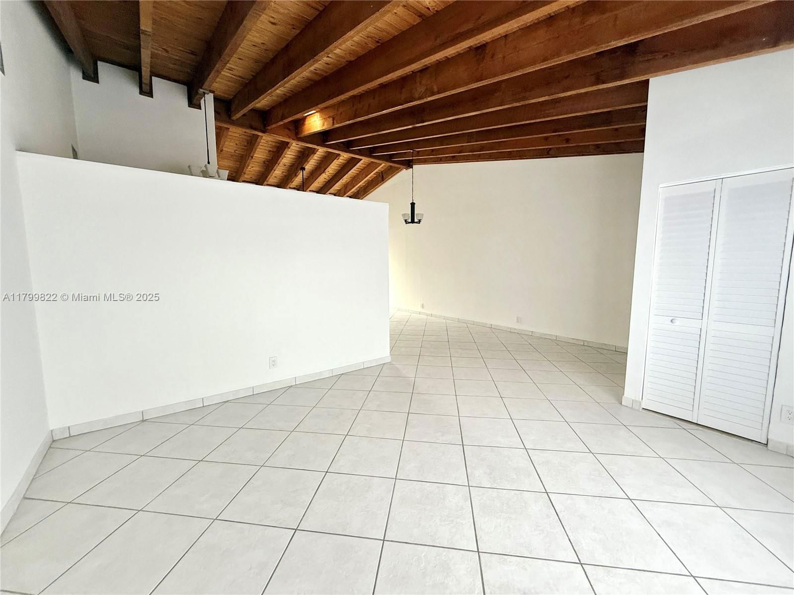 Real estate property located at 6310 28th St, Broward, Sunrise Golf Village North, Sunrise, FL