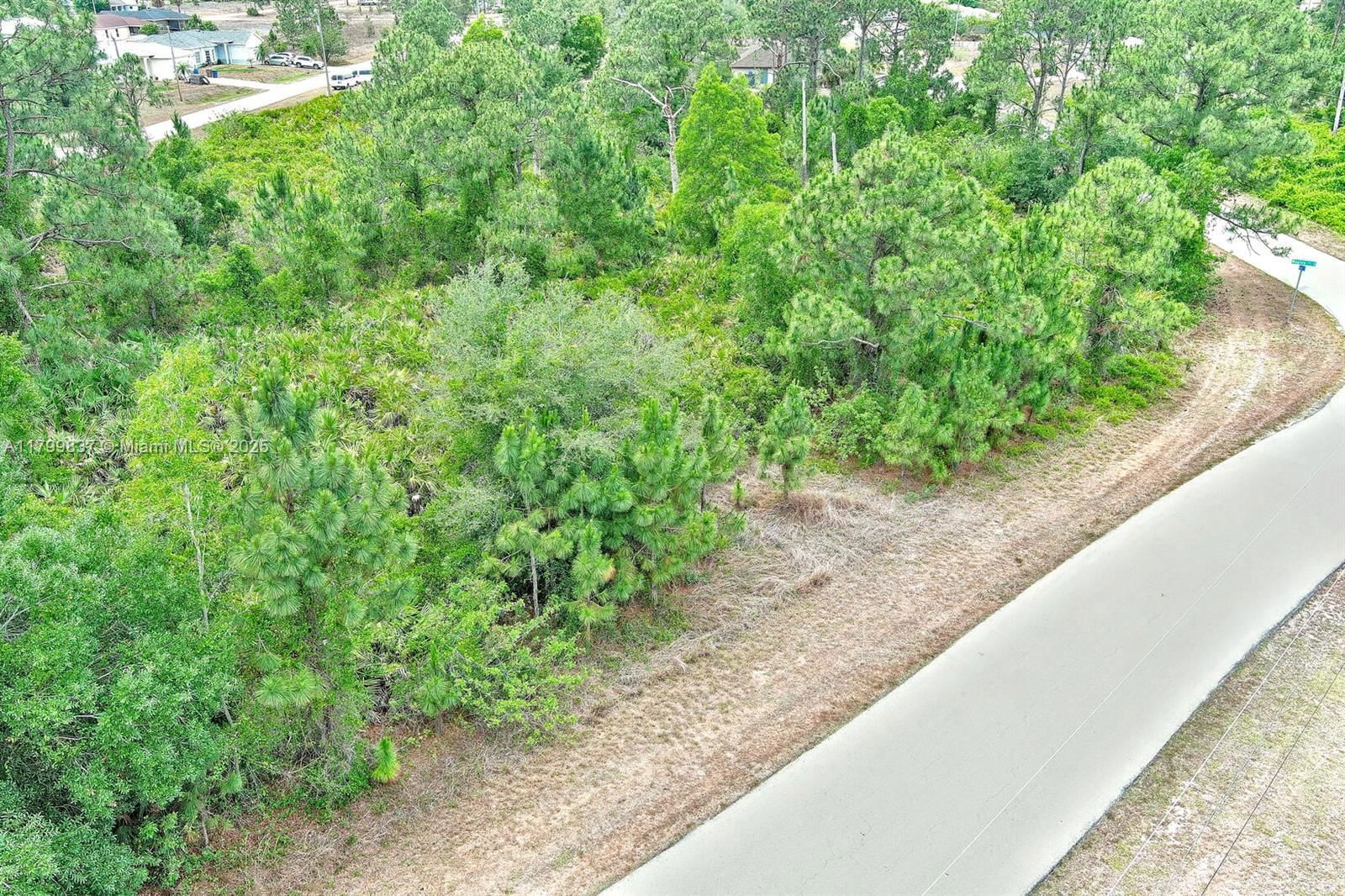 Real estate property located at 1104 Naples Ave, Lee, Lehigh Acres, Lehigh Acres, FL
