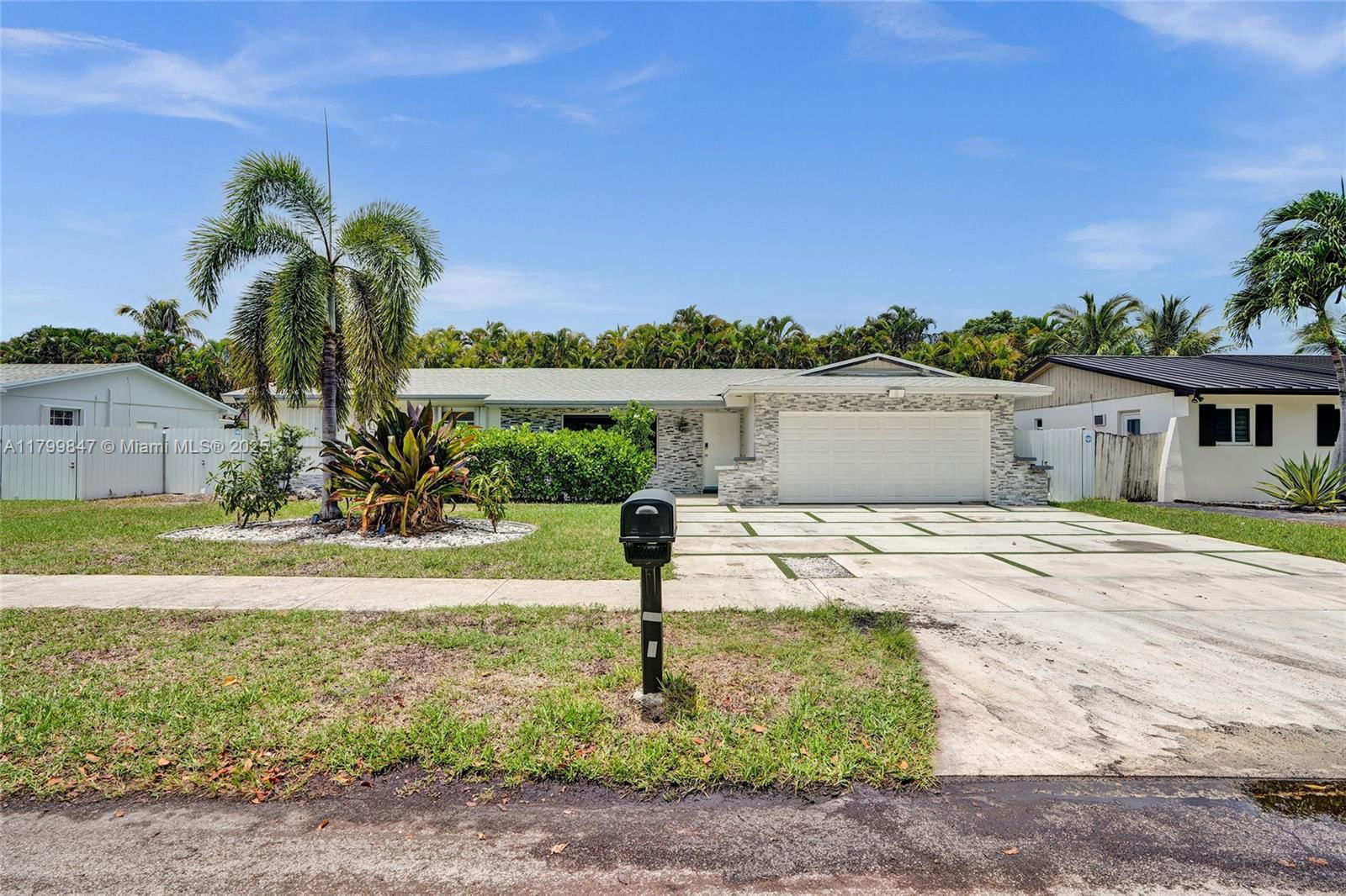 Real estate property located at 19780 84th Ave, Miami-dade, Saga Bay Sec One Part Two, Cutler Bay, FL