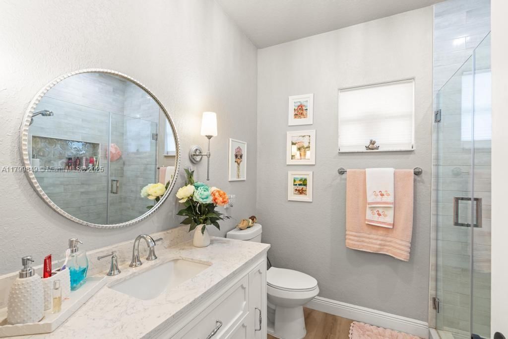 Real estate property located at 8721 170th Ter, Miami-dade, Royal Landings, Hialeah, FL