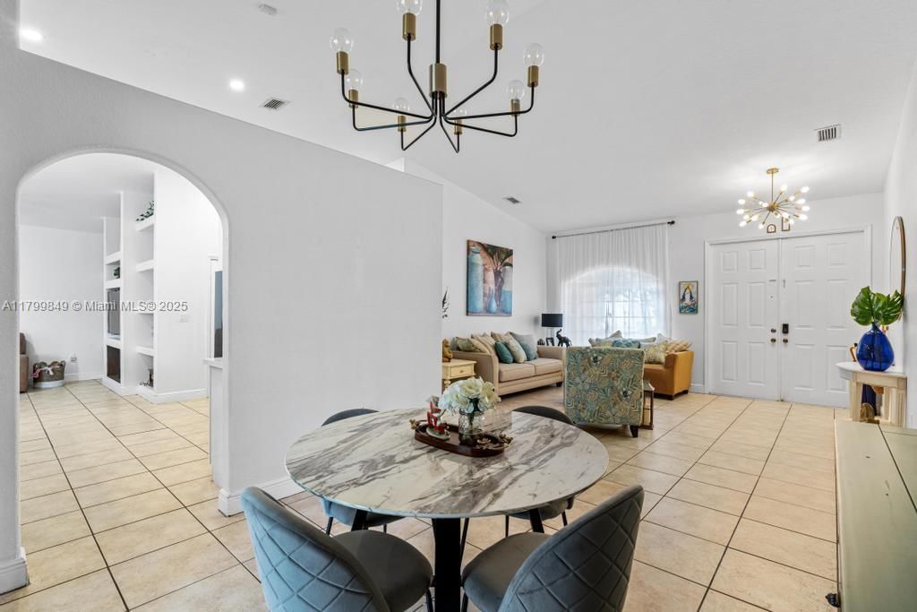 Real estate property located at 8721 170th Ter, Miami-dade, Royal Landings, Hialeah, FL