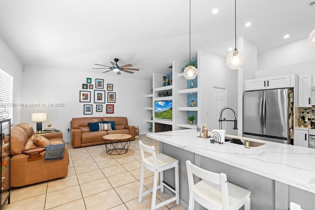 Real estate property located at 8721 170th Ter, Miami-dade, Royal Landings, Hialeah, FL