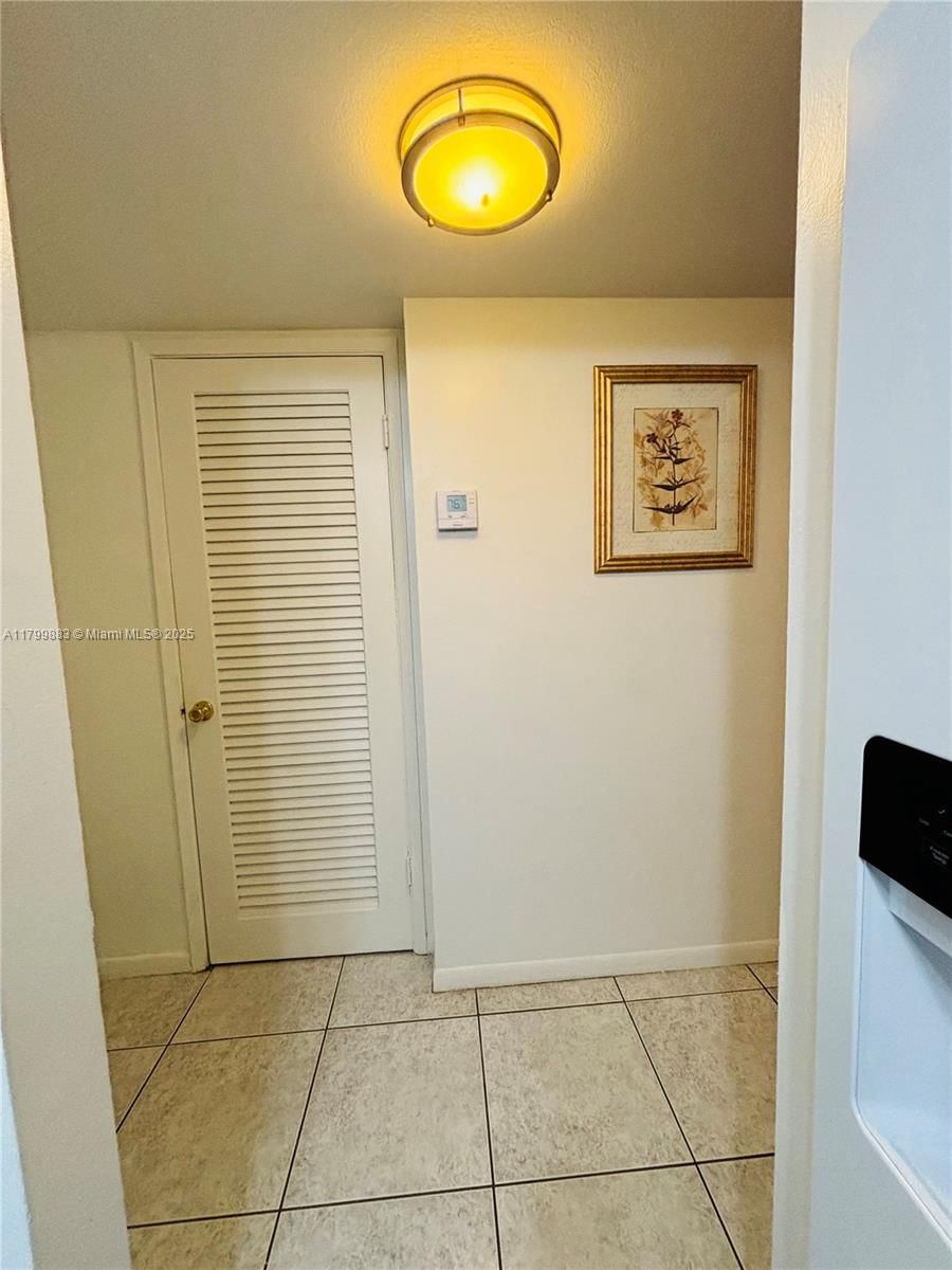 Real estate property located at 940 Hillcrest Ct #112, Broward, Hillcrest Country Club Co, Hollywood, FL