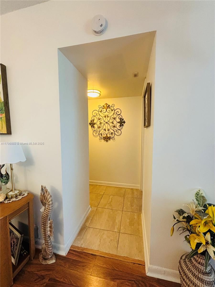 Real estate property located at 940 Hillcrest Ct #112, Broward, Hillcrest Country Club Co, Hollywood, FL