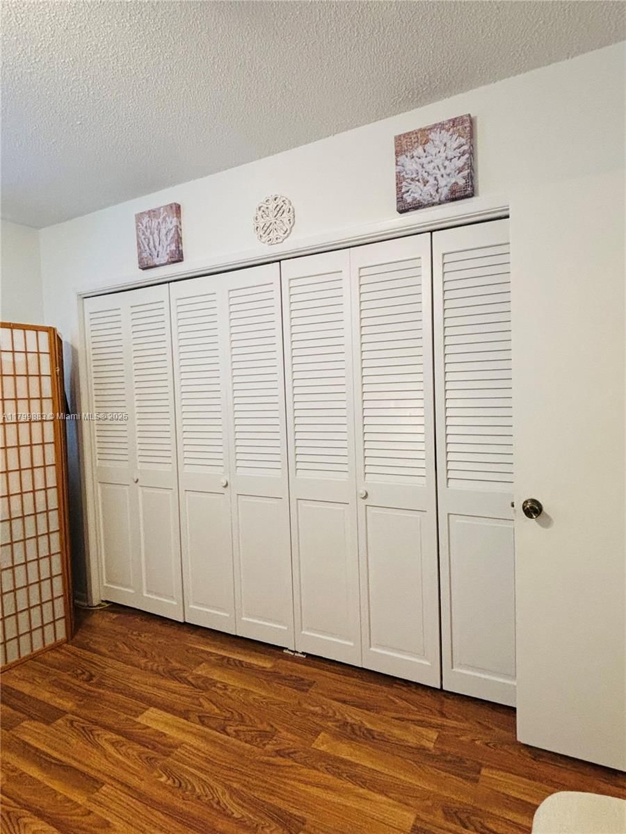 Real estate property located at 940 Hillcrest Ct #112, Broward, Hillcrest Country Club Co, Hollywood, FL