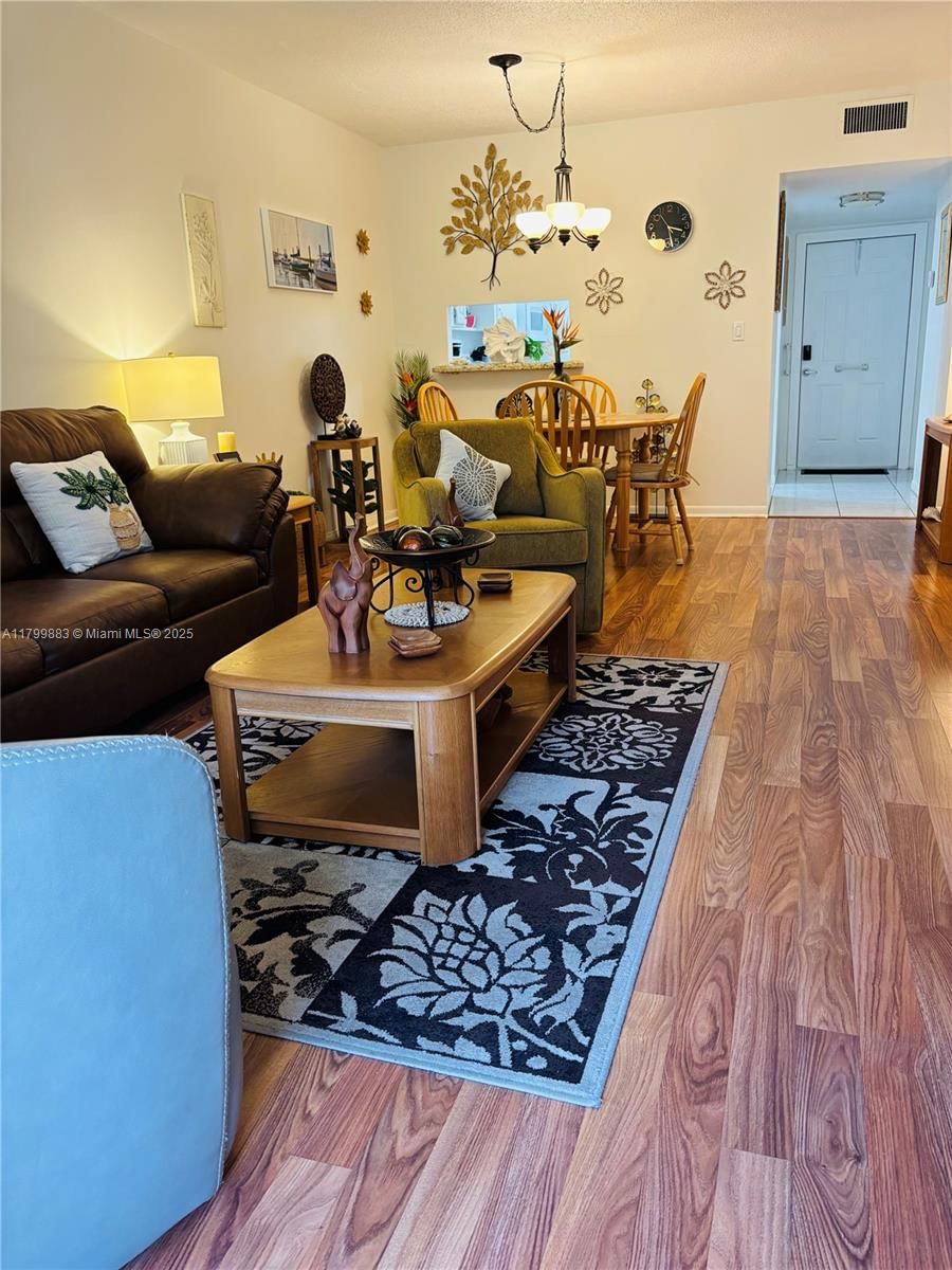 Real estate property located at 940 Hillcrest Ct #112, Broward, Hillcrest Country Club Co, Hollywood, FL