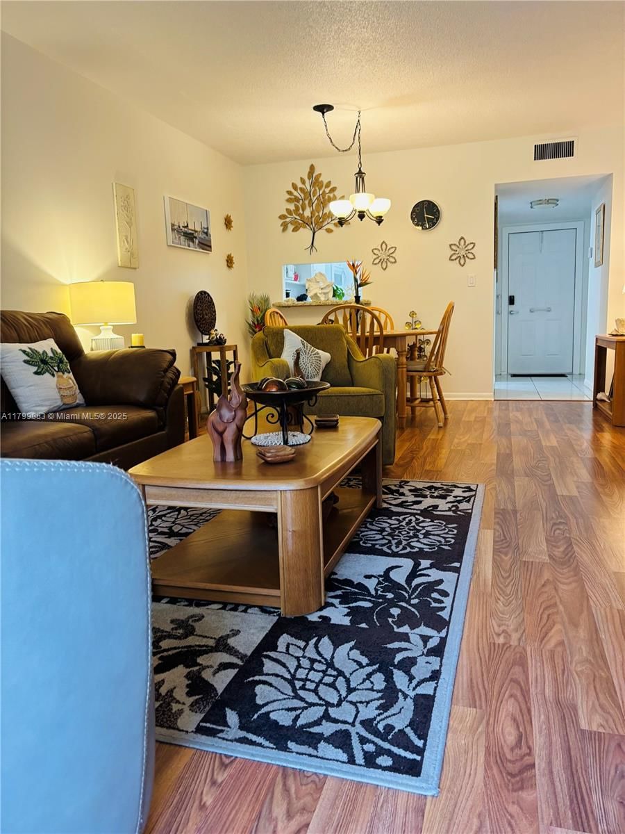 Real estate property located at 940 Hillcrest Ct #112, Broward, Hillcrest Country Club Co, Hollywood, FL