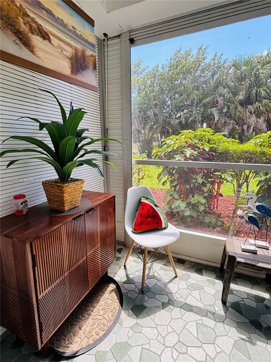 Real estate property located at 940 Hillcrest Ct #112, Broward, Hillcrest Country Club Co, Hollywood, FL