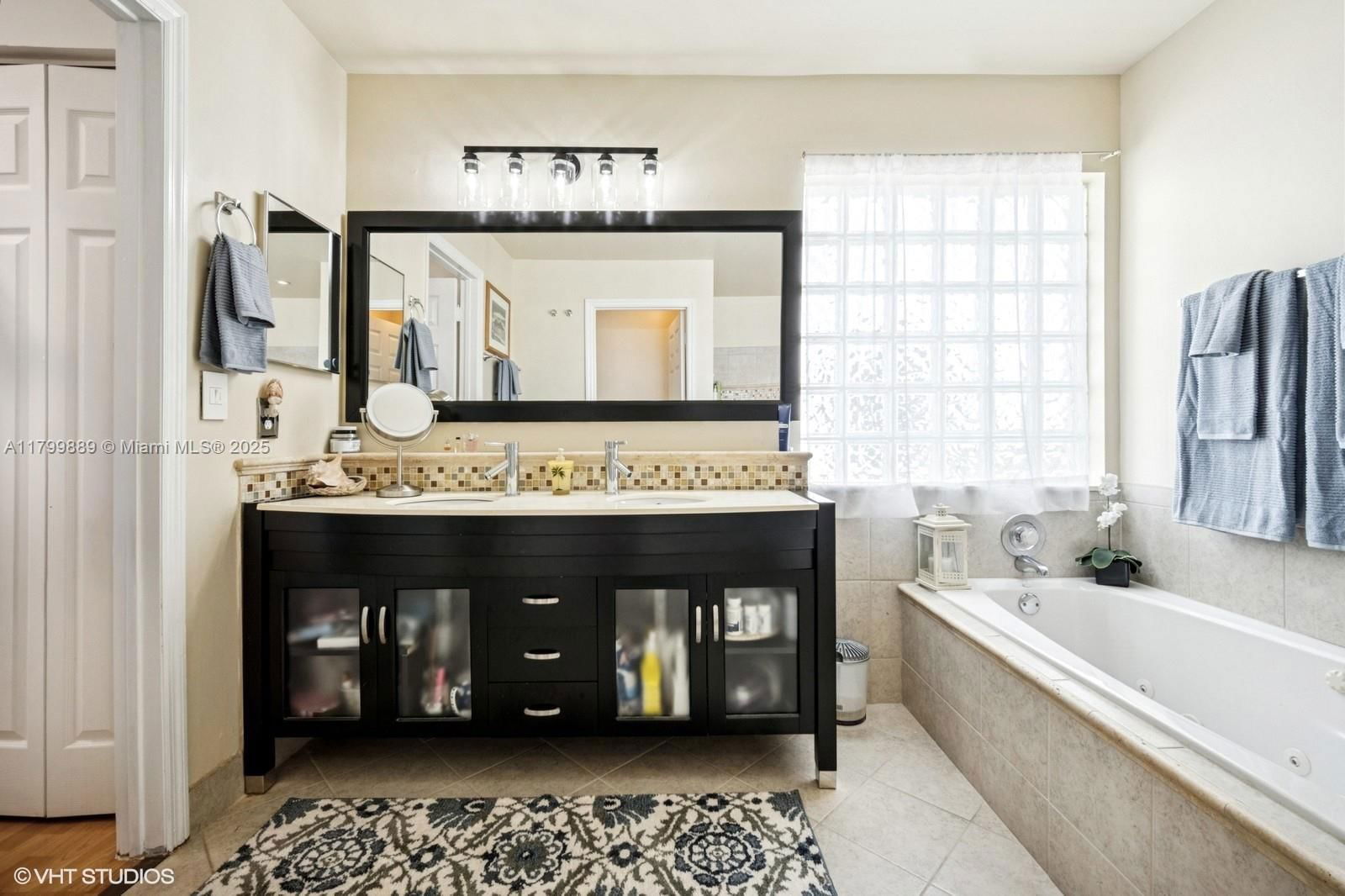 Real estate property located at 1910 183rd Ter, Broward, Silver Lakes Phase Iii, Miramar, FL