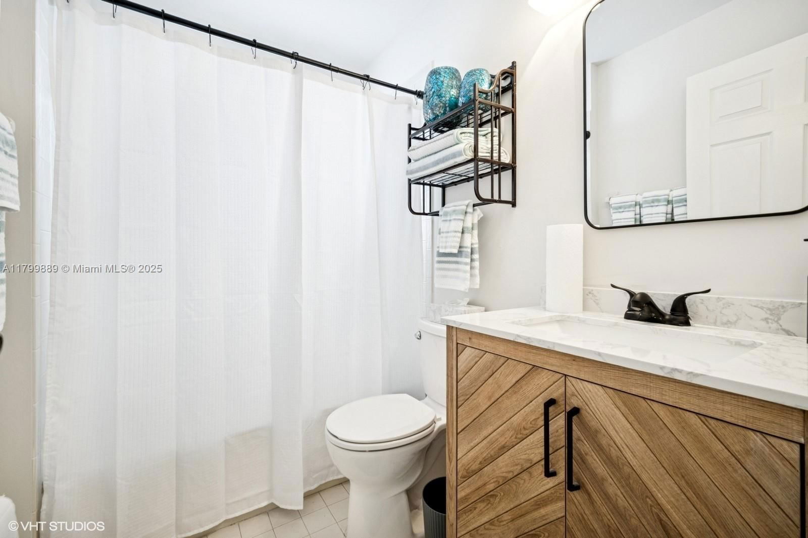 Real estate property located at 1910 183rd Ter, Broward, Silver Lakes Phase Iii, Miramar, FL