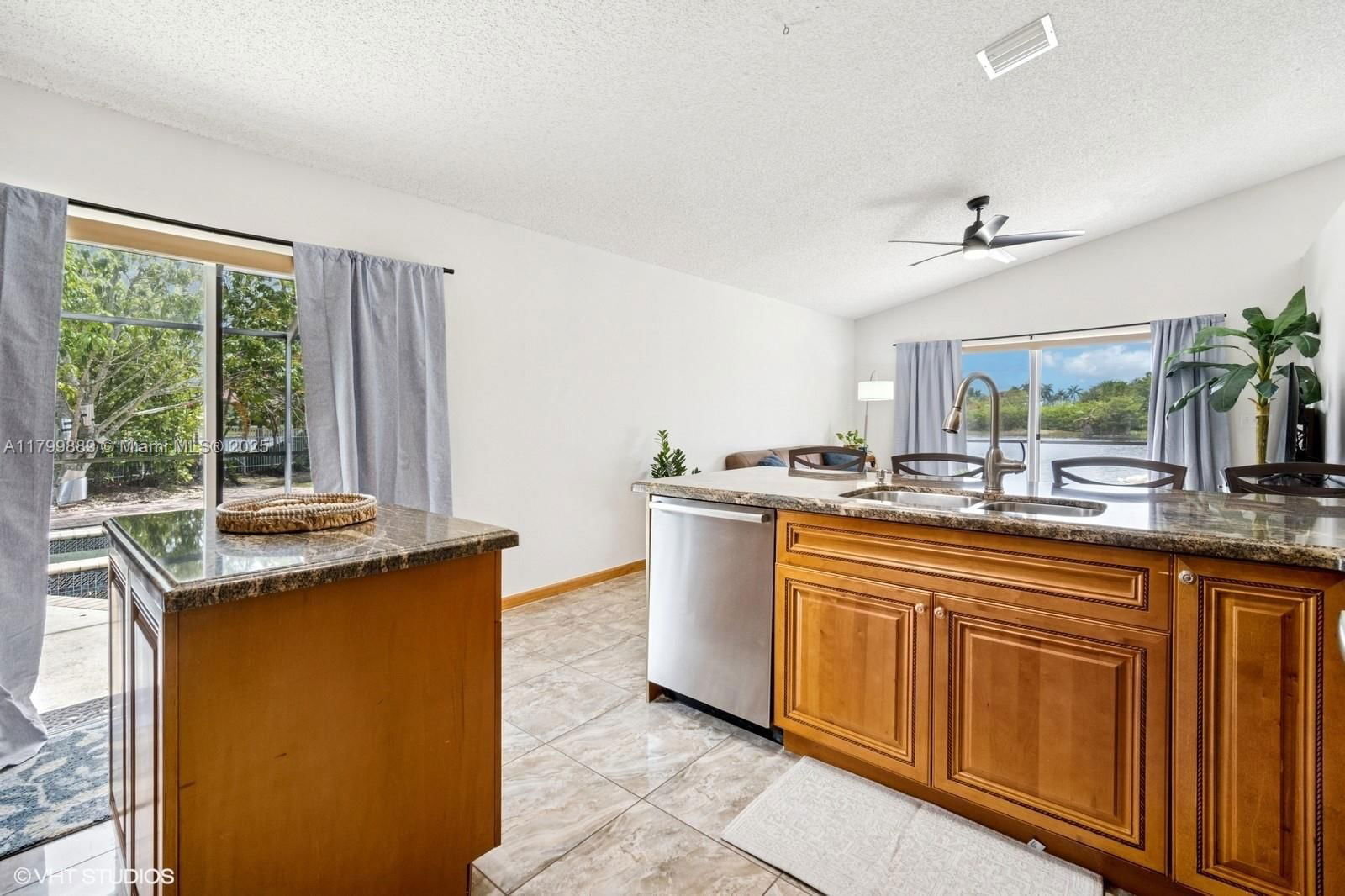 Real estate property located at 1910 183rd Ter, Broward, Silver Lakes Phase Iii, Miramar, FL