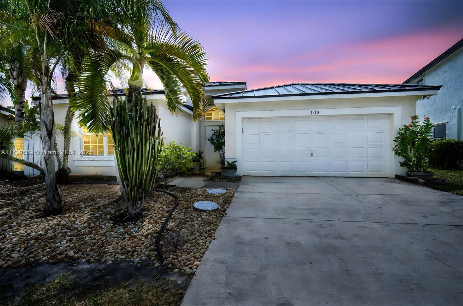 Real estate property located at 1910 183rd Ter, Broward, Silver Lakes Phase Iii, Miramar, FL