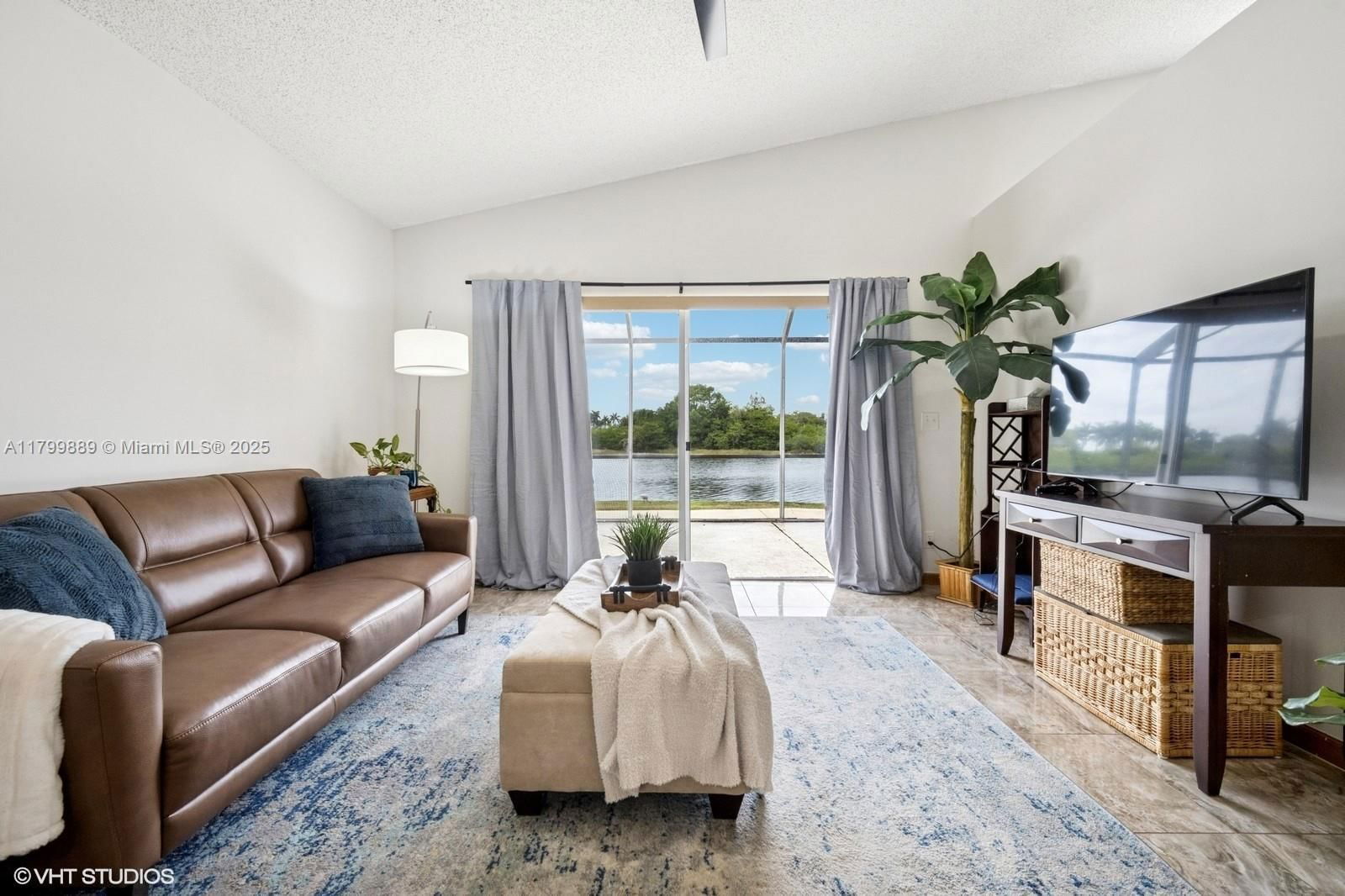 Real estate property located at 1910 183rd Ter, Broward, Silver Lakes Phase Iii, Miramar, FL