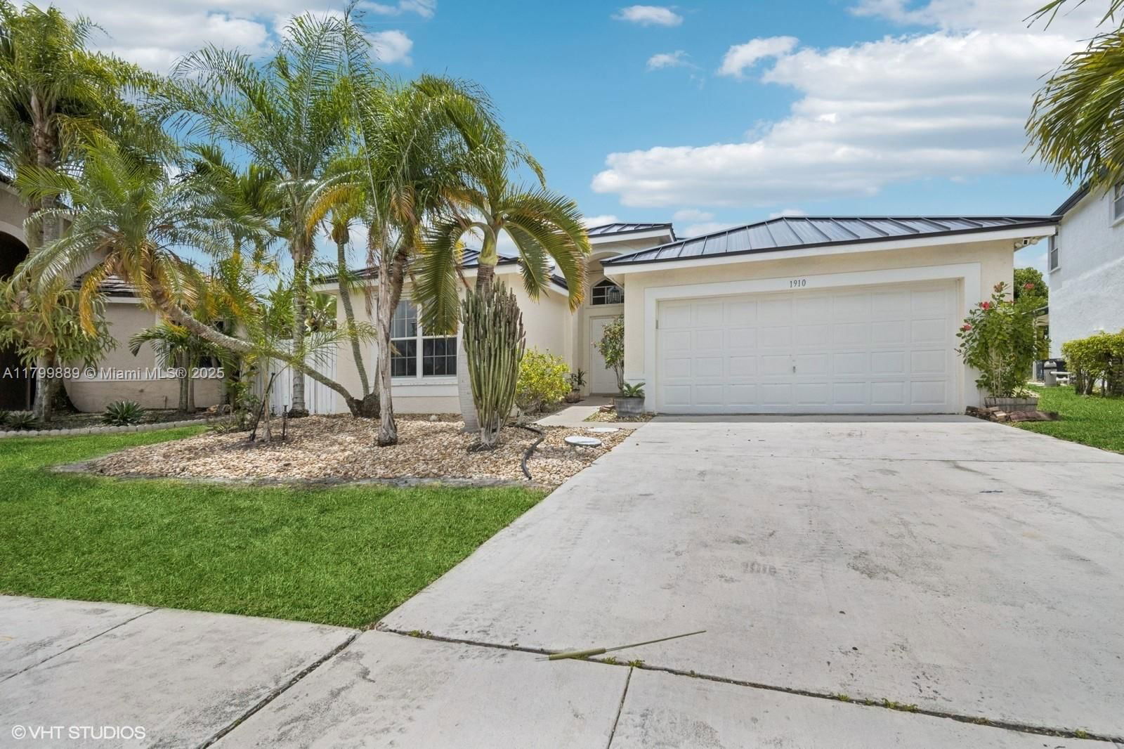 Real estate property located at 1910 183rd Ter, Broward, Silver Lakes Phase Iii, Miramar, FL