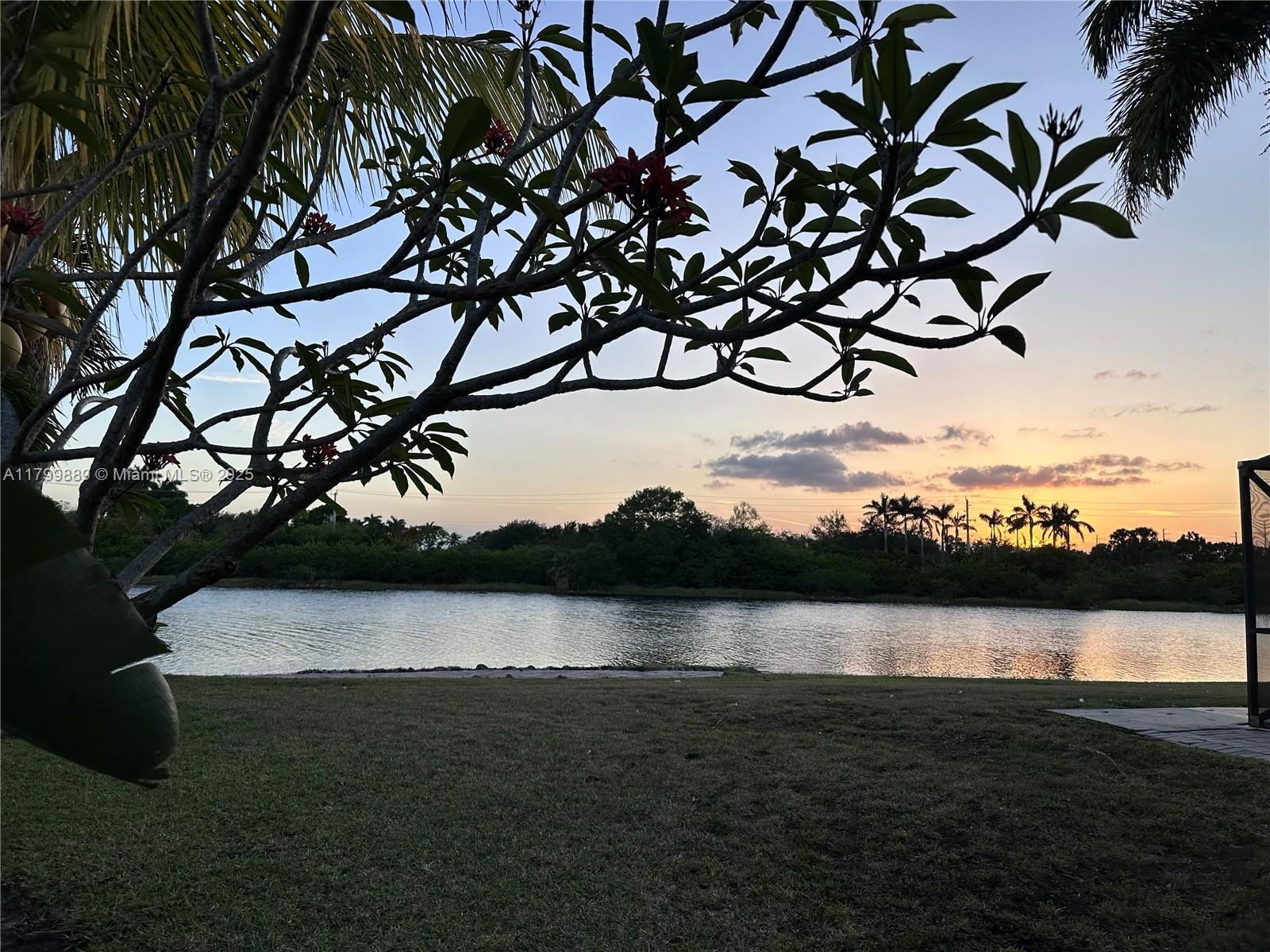 Real estate property located at 1910 183rd Ter, Broward, Silver Lakes Phase Iii, Miramar, FL